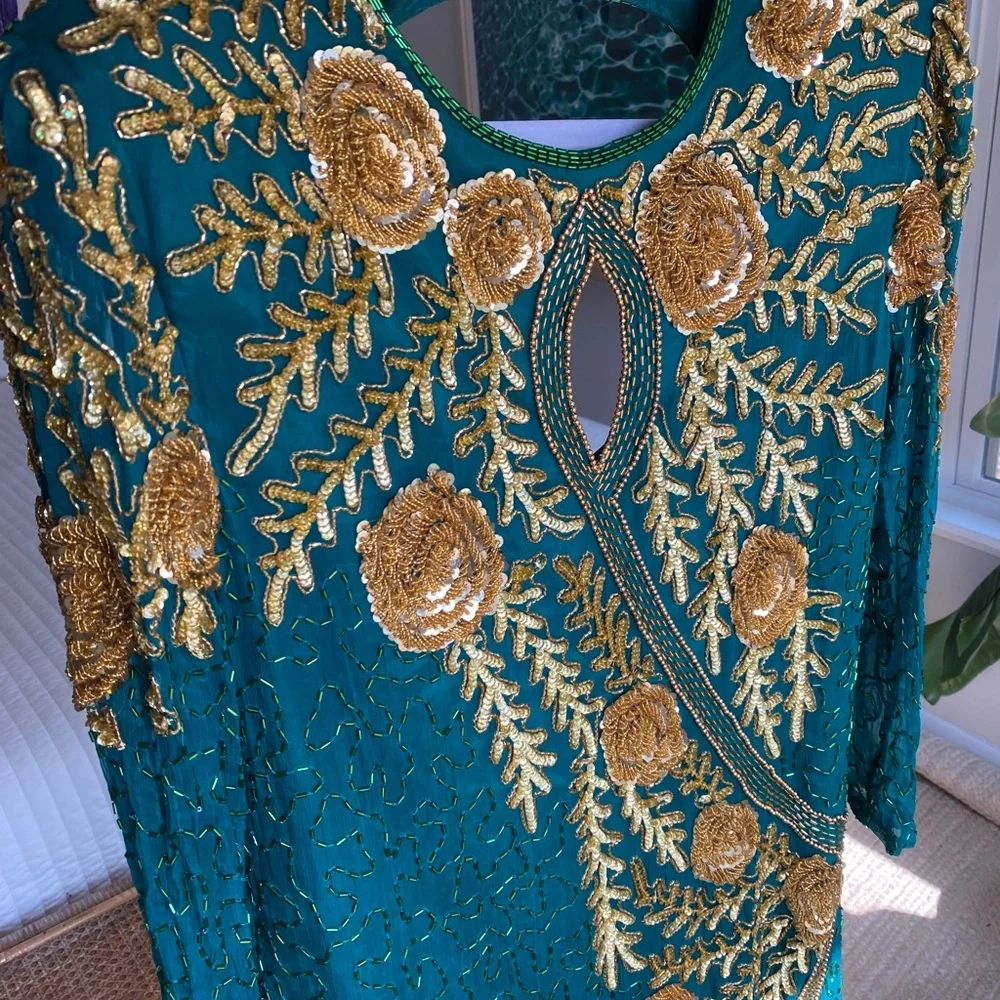 Gorgeous Vintage Elegant Green and Gold Embellished Sequin Dress - Picture 1 of 5
